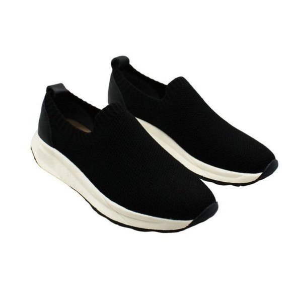Giani Bernini Ryanne Memory Foam Sneakers - Picture 1 of 9